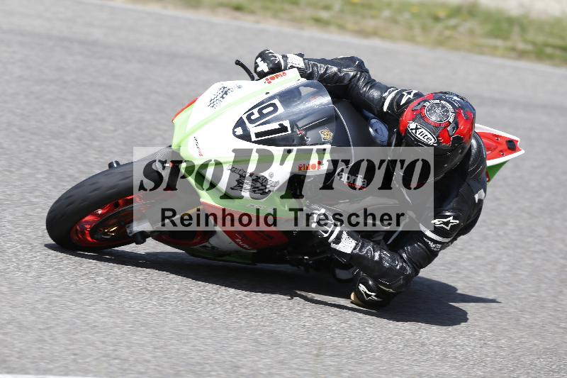 /10 20.04.2026  Pluess Moto Sport ADR/Freies Fahren/91